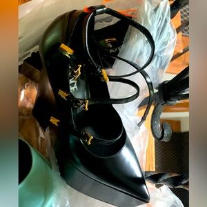 Versace Black platform Heels size 38